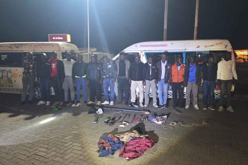File image of 15 suspects arrested along the Kisumu–Kericho highway.